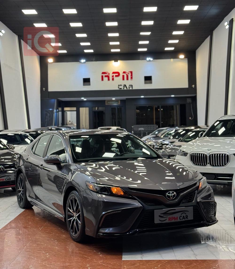 تۆیۆتا کامری